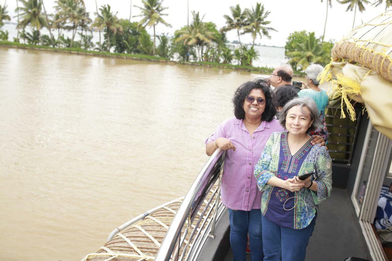 Friends Cruise, Nightstay Houseboat Alappuzha المظهر الخارجي الصورة