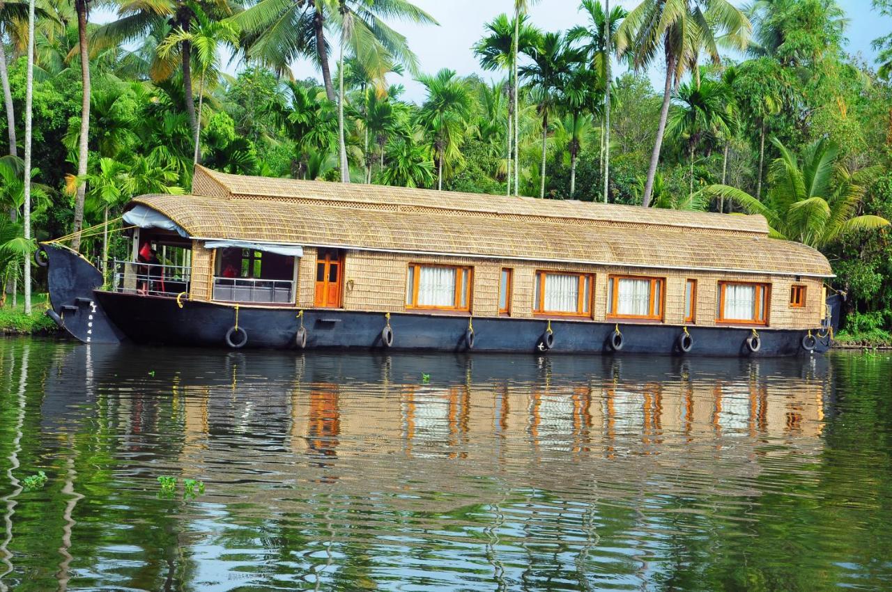 Friends Cruise, Nightstay Houseboat Alappuzha المظهر الخارجي الصورة
